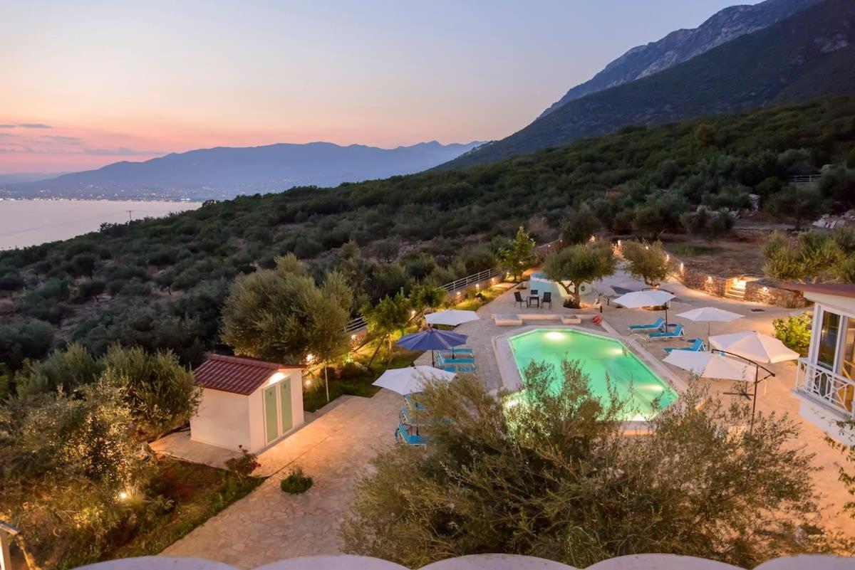 Villa Needa'S - Emotions House Crystal Pool Mikrá Mandínia Kültér fotó